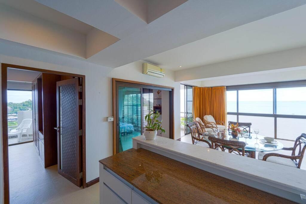 Beachfront 2 Bed With Seaview! - Bw2 Apartment *